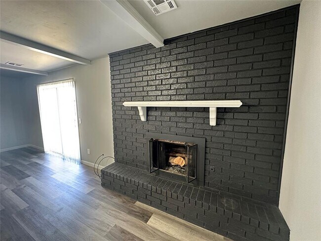 Building Photo - 941 Cooper Ln