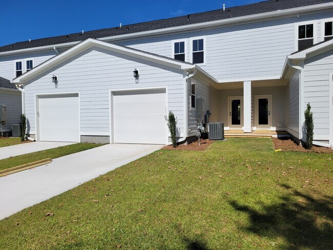 Building Photo - 3907 Harkers Way