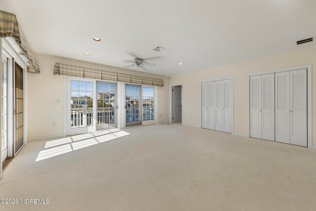 Building Photo - 954 Barnegat Ln