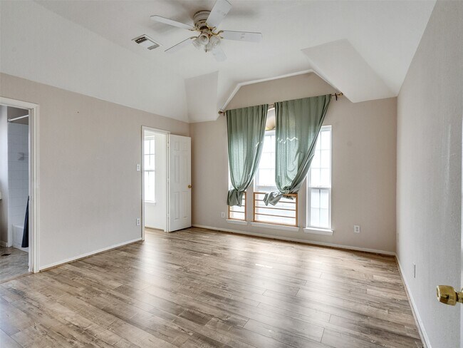 Building Photo - 3902 Breaux Bridge Ln