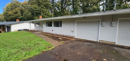 Building Photo - 230az