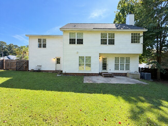 Building Photo - 176 Kerry Gibbons Dr