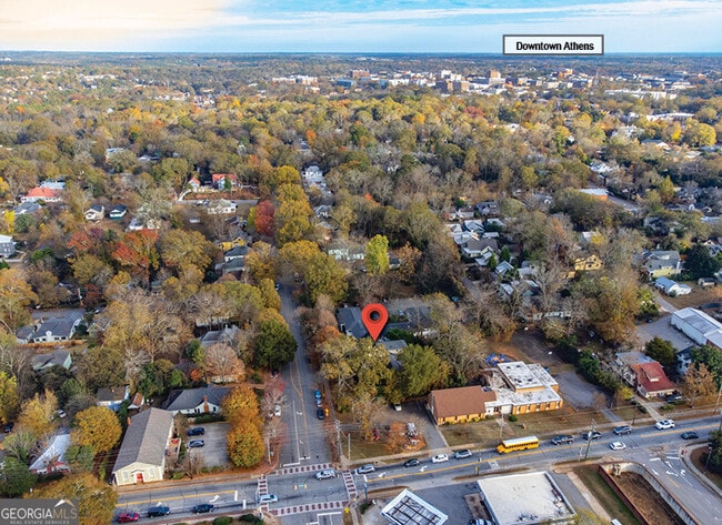 Building Photo - 693 Boulevard