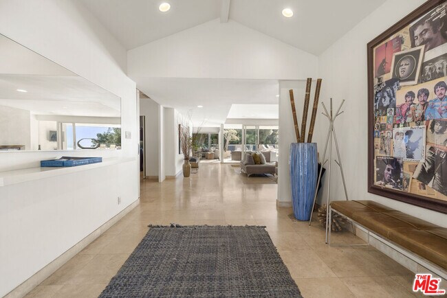 Building Photo - 510 Leslie Ln