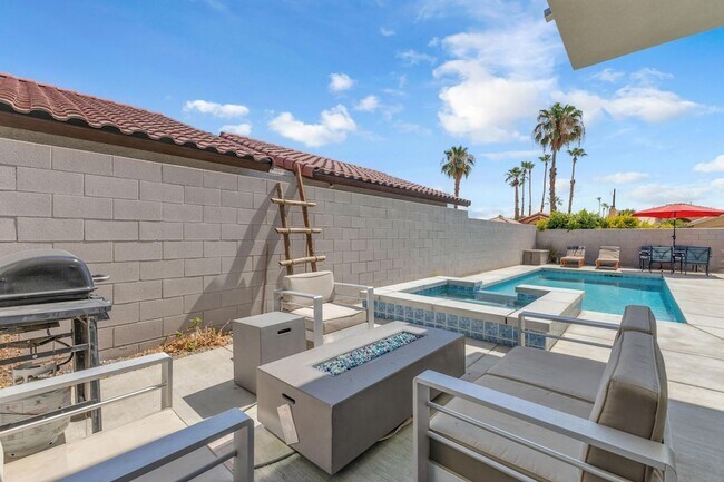 Building Photo - 51855 Avenida Juarez