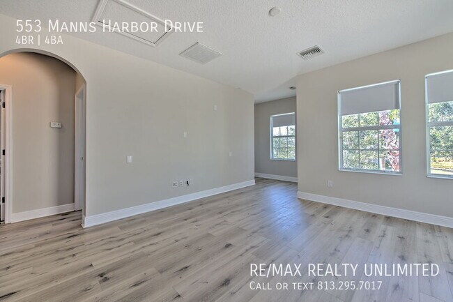 Building Photo - 553 Manns Harbor Dr