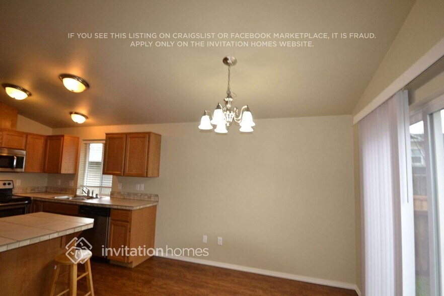 Building Photo - 4835 204th St Ct E