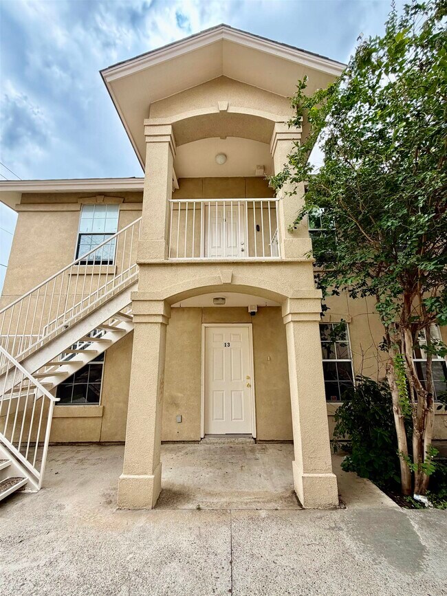 Building Photo - 507 Shiloh Dr