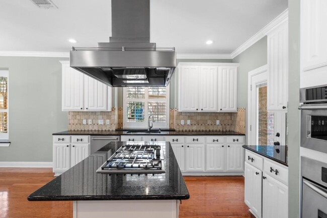 Building Photo - 10605 Coreopsis Dr