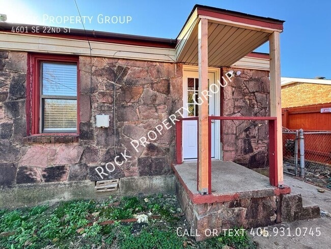 Building Photo - 4601 SE 22nd St