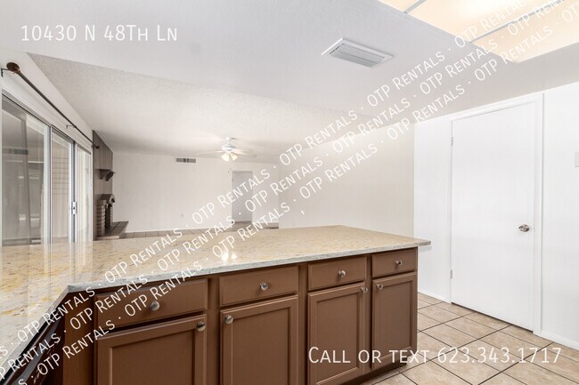Building Photo - 10430 N 48th Ln