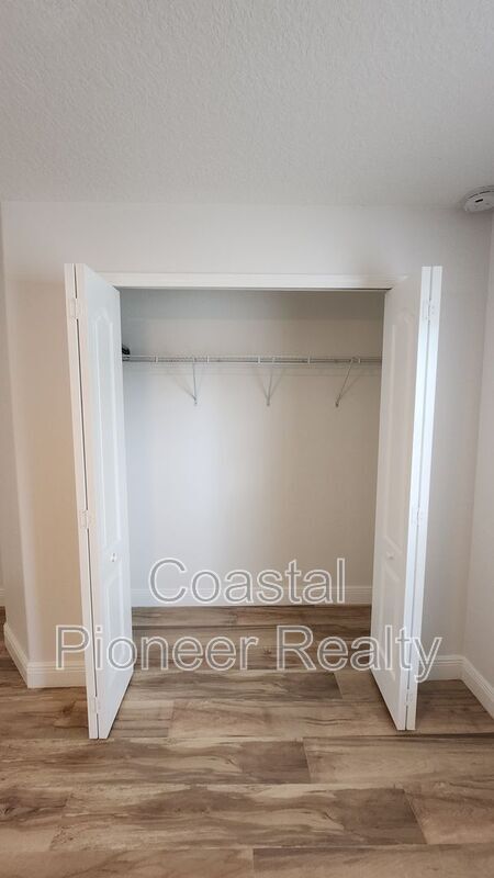 Building Photo - 11404 Holmbridge Ln