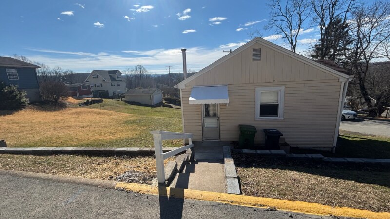 Building Photo - 477 Hudson St