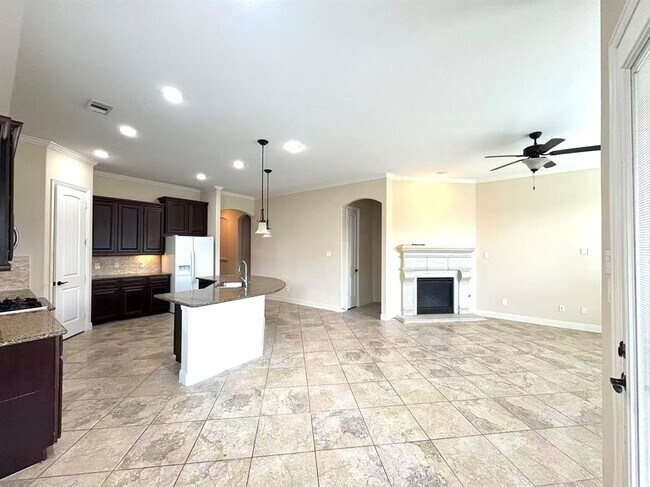 Building Photo - 21346 Huron Bend Dr
