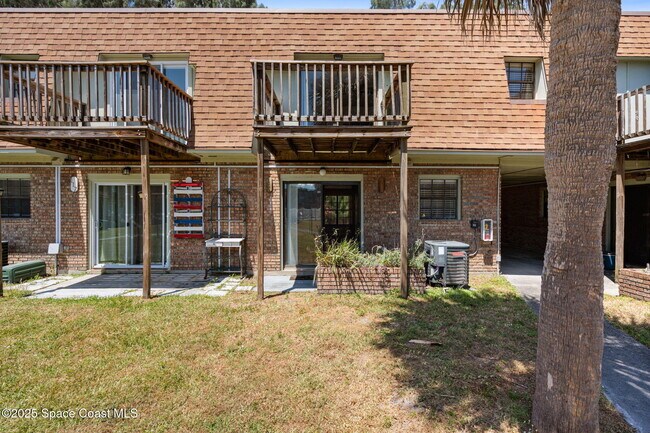 Building Photo - 1300 Arlington Ln NE
