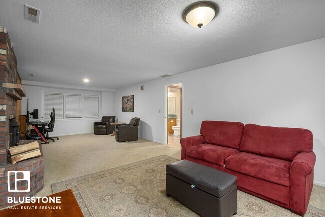 Building Photo - Beautiful 4 bedroom home in Palisades Neighborhood of Lake Oswego!