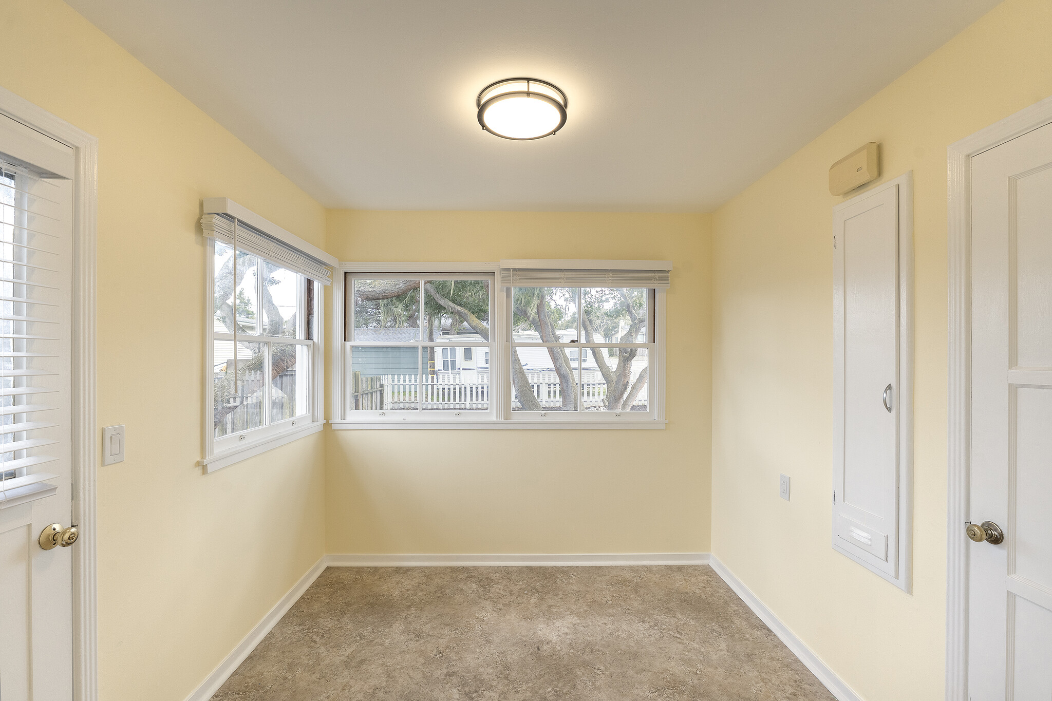 Building Photo - 230 Gibson Ave