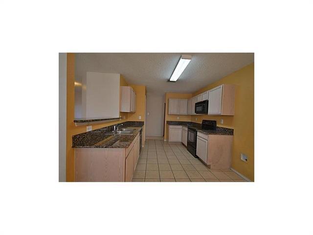 Building Photo - 907 Sanden Blvd