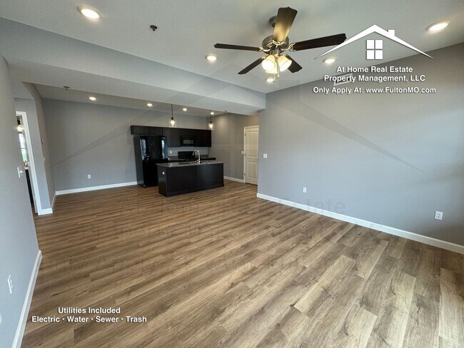 Building Photo - 2610 N Bluff St