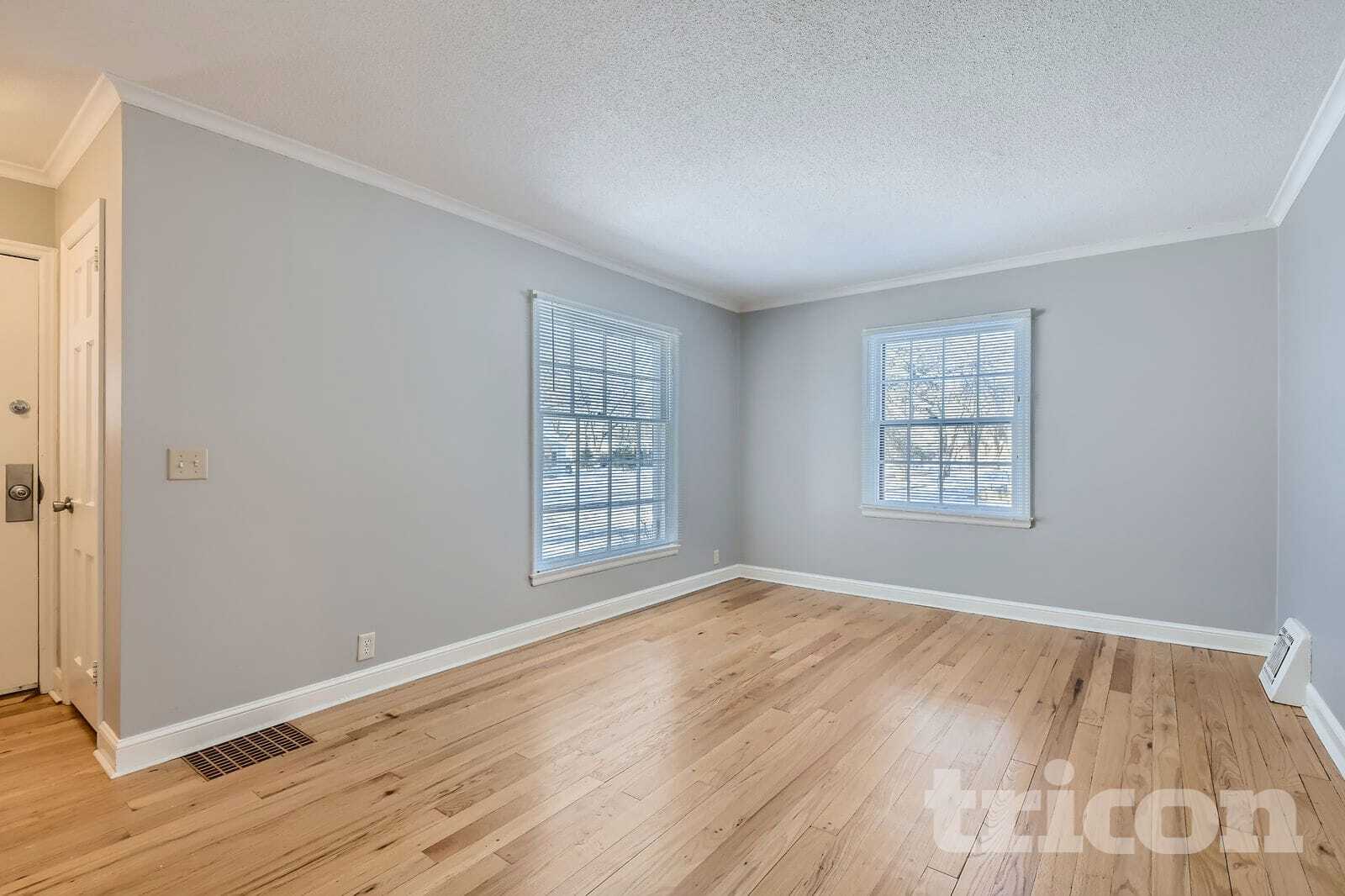 Building Photo - 2942 Zenith Ave N