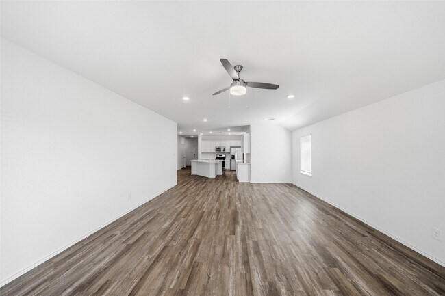 Building Photo - 6015 Mocha Palms Dr