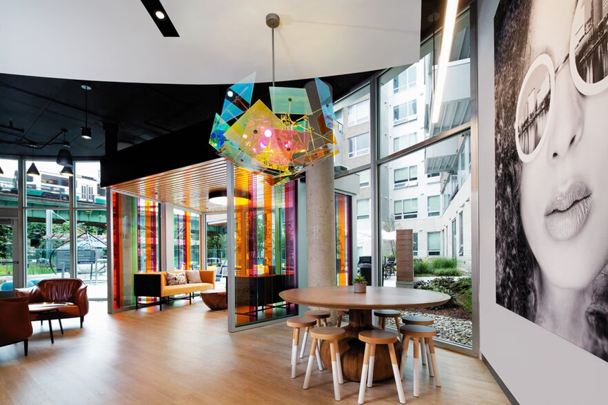 Building Photo - 3 Glassworks Ave