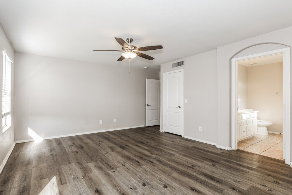 Building Photo - 1901 N 129th Ave