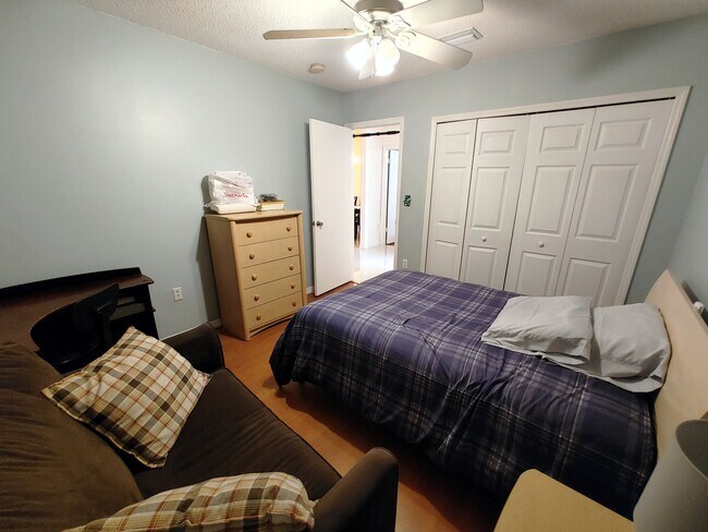 Building Photo - 894 NW 134th Pl