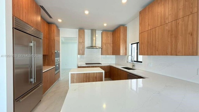 Building Photo - 19700 NE 14th Ave