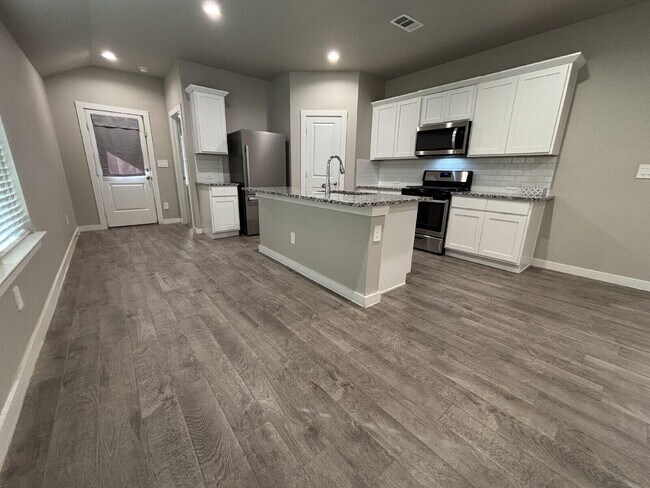 Building Photo - 4705 126th St