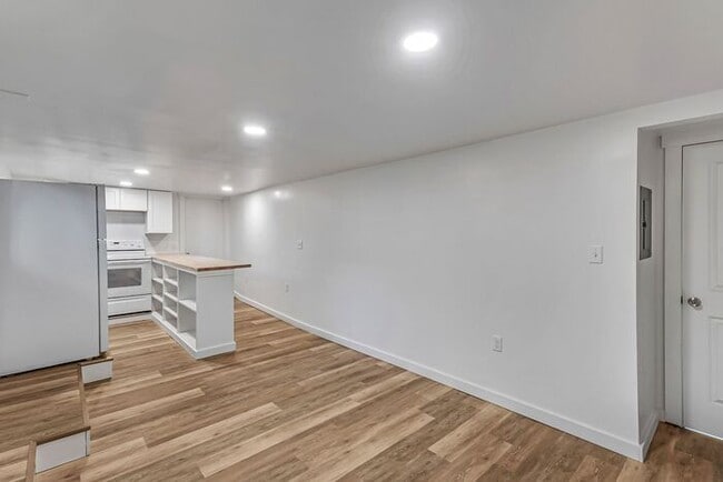 Building Photo - 540 Hill Ave