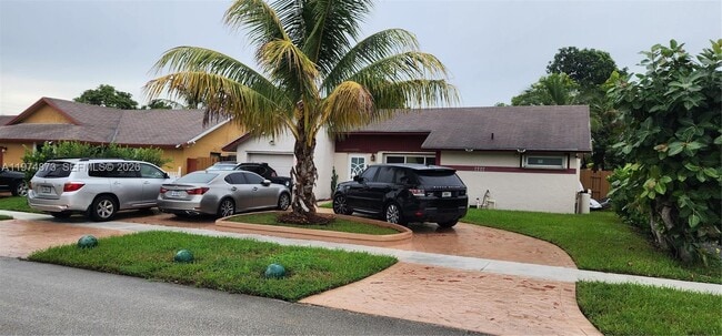 Building Photo - 7707 SW 8th St