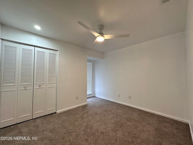 Building Photo - 2538 Green Spring Dr