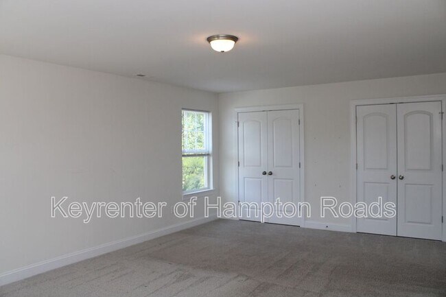 Building Photo - 1016 Beachstone Quay