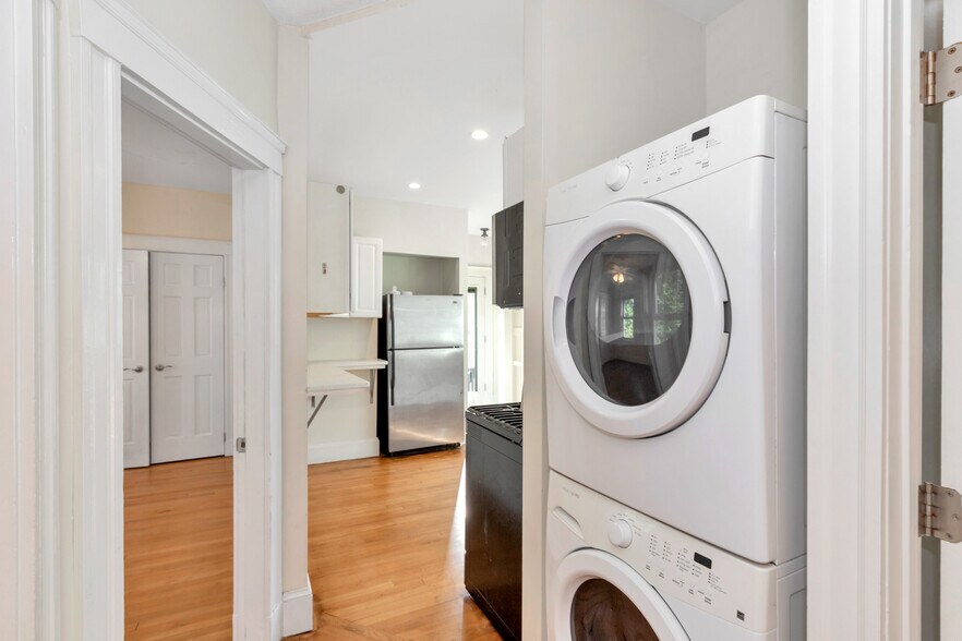 Building Photo - 301 Alewife Brook Pky