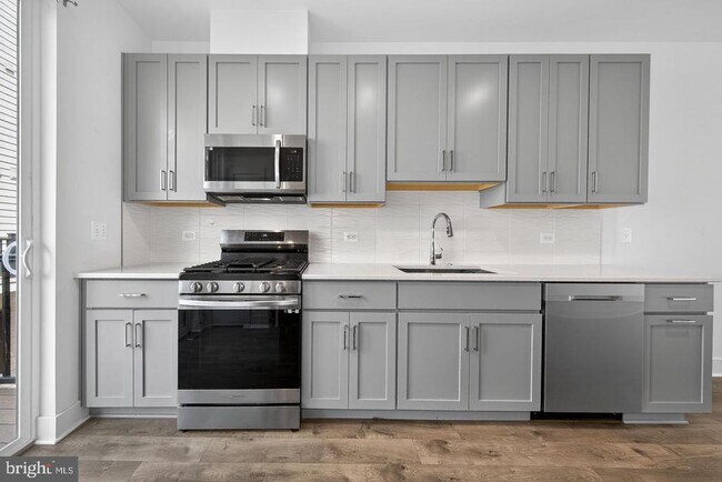 Building Photo - 7348 Blade Dr