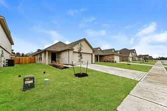 Building Photo - 312 Fallow Deer Dr