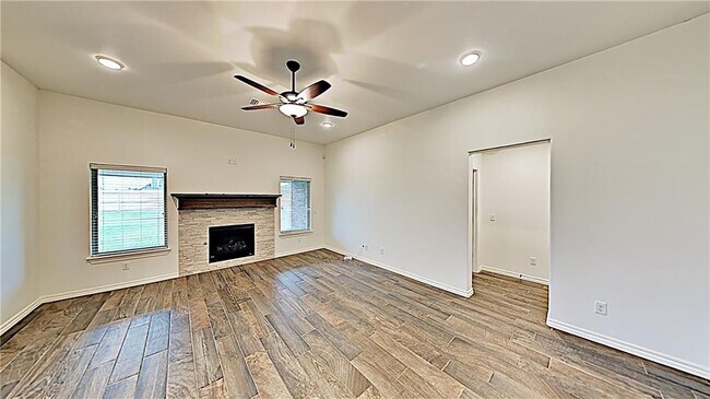Building Photo - 14316 Limestone Ln