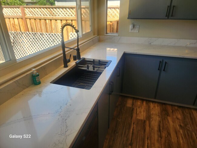 Building Photo - This is a Must See beautiful 3 bedroom, 2 ...