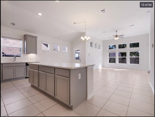 Building Photo - 116 Cipressi Cv