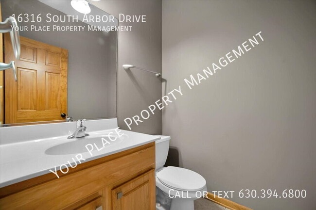 Building Photo - 16316 S Arbor Dr
