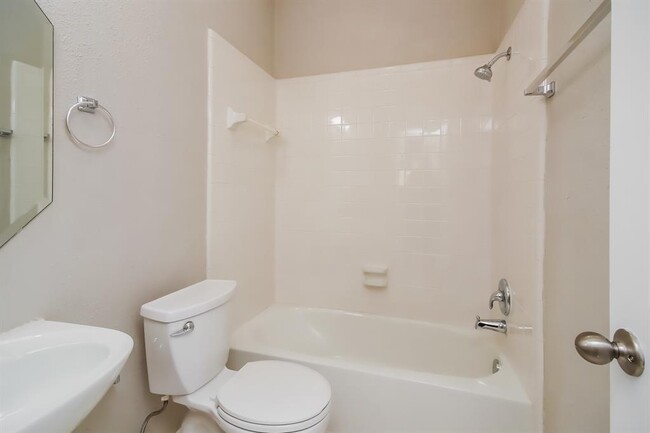 Building Photo - 4022 N Dawn Cypress Ct