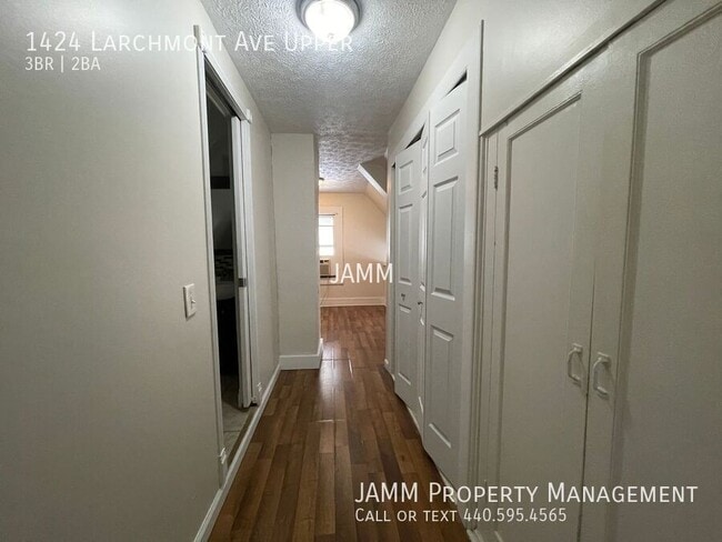 Building Photo - 1424 Larchmont Ave