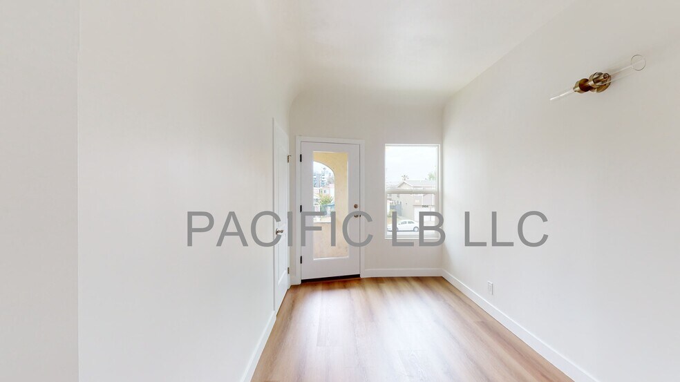 Building Photo - 1115 Pacific Ave