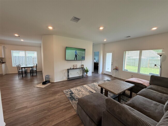 Building Photo - 2830 Paradise Rdg Wy