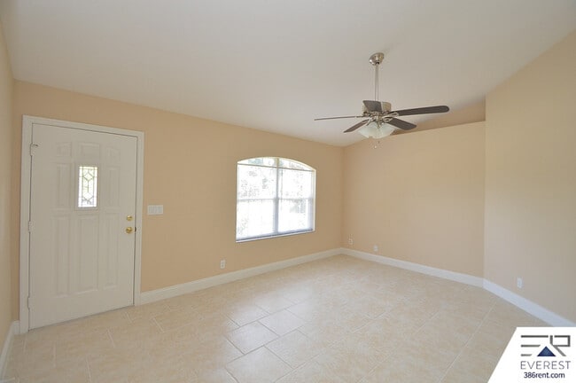 Building Photo - 5 Biddleson Pl