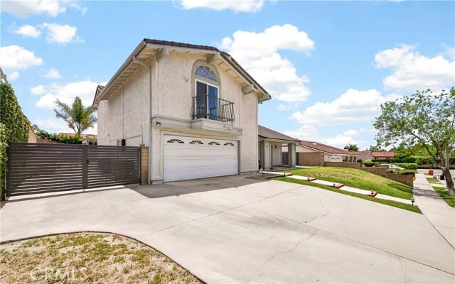 Building Photo - 2540 Royale Pl