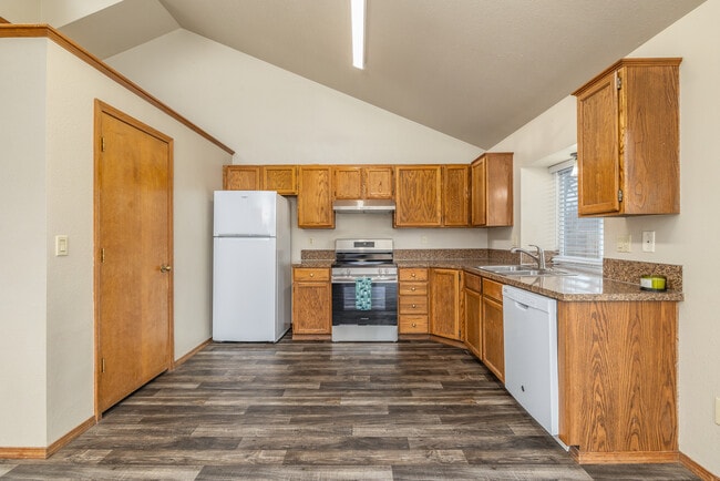 Building Photo - 5828 W Filly St