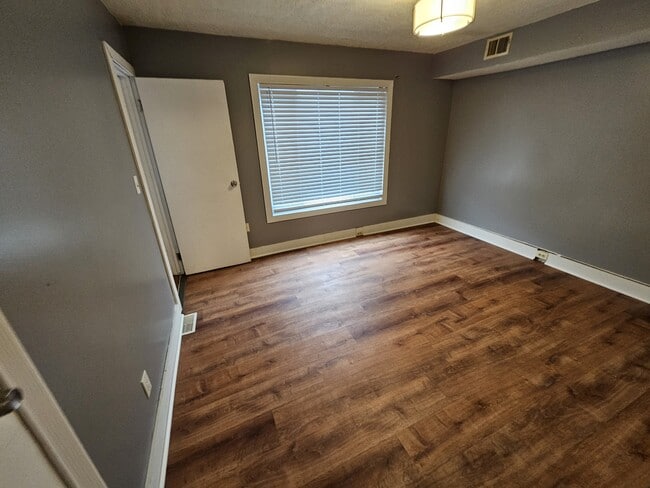 Building Photo - 2481 Professor St