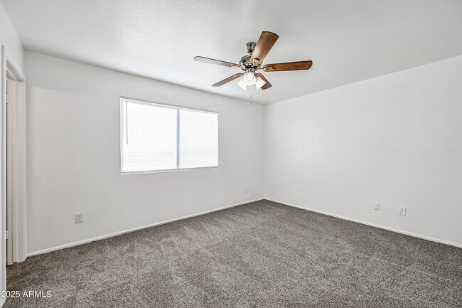 Building Photo - 4144 N 109th Ave